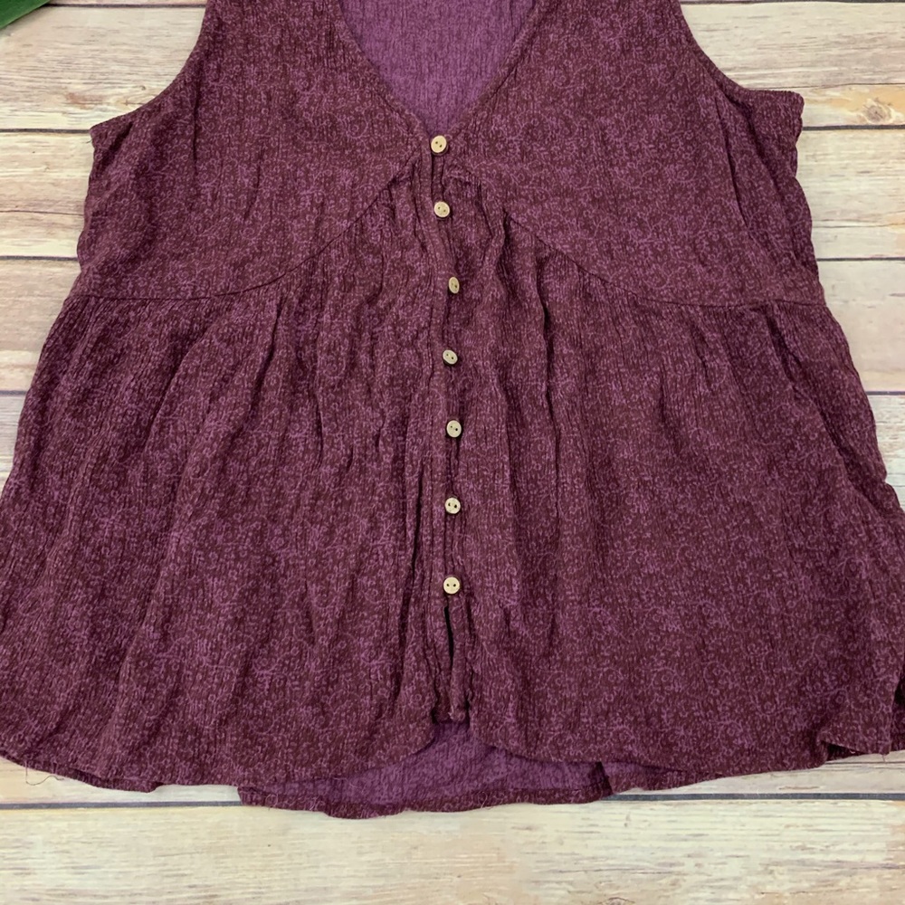 O'Neill women's purple floral sleeveless boho top - Picture 3 of 8